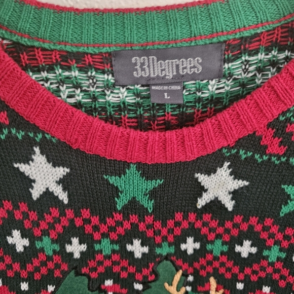 Oversized 33 degrees green redvelociraptor santa reindeer ugly Christmas sweater - Picture 3 of 4